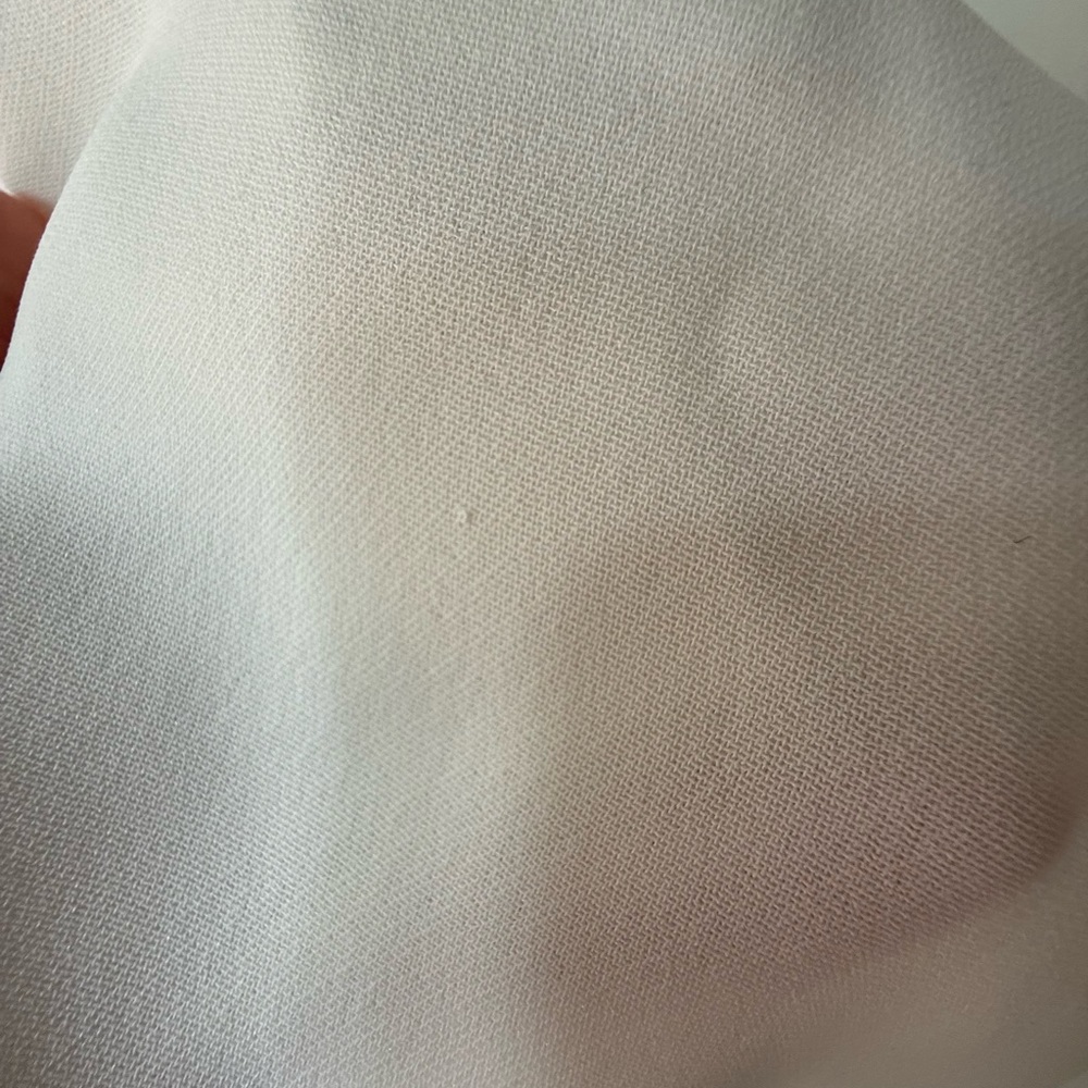 Vince Dolman V-Neck White Shirt Size Medium - Picture 11 of 13